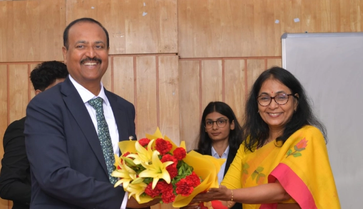 Innovation Unlocked: Bajaj Allianz General Insurance "QUEST" Hackathon & CXO Talk at Birla Institute of Management Technology (BIMTECH)!